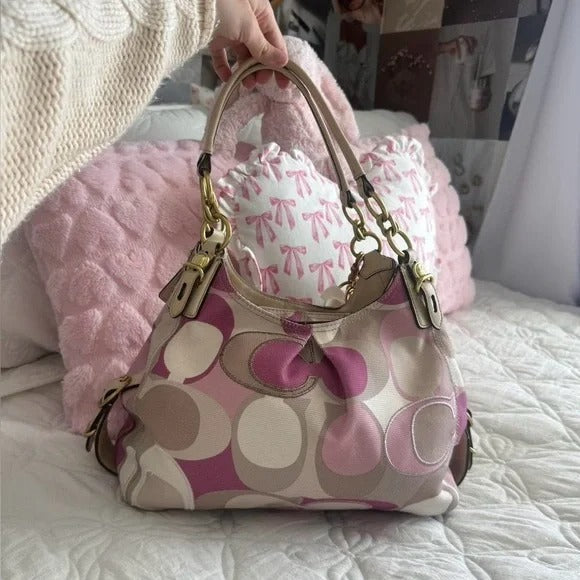 💕 Y2K Coach Pink &amp; Cream Monogram Purse 💕