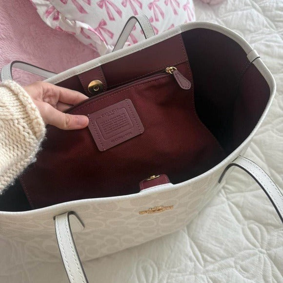 🤍 White Coach City Tote in Signature Canvas 🤍