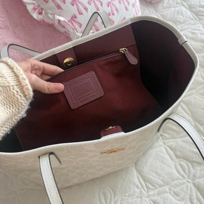 🤍 White Coach City Tote in Signature Canvas 🤍