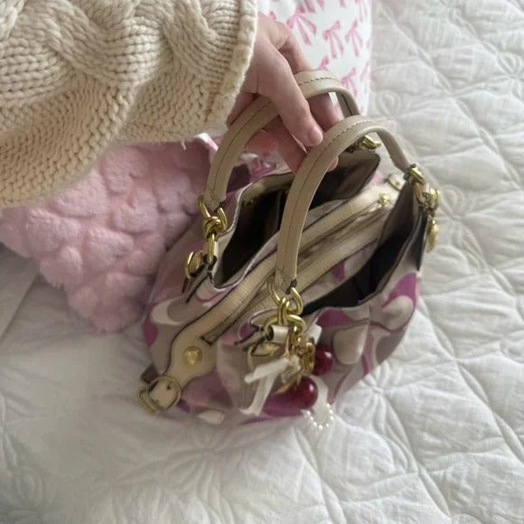 💕 Y2K Coach Pink &amp; Cream Monogram Purse 💕