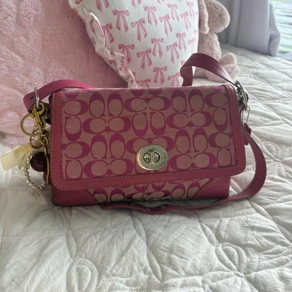 💖 Y2K Coach Barbie Pink Hampton Monogram Shoulder Bag 💖